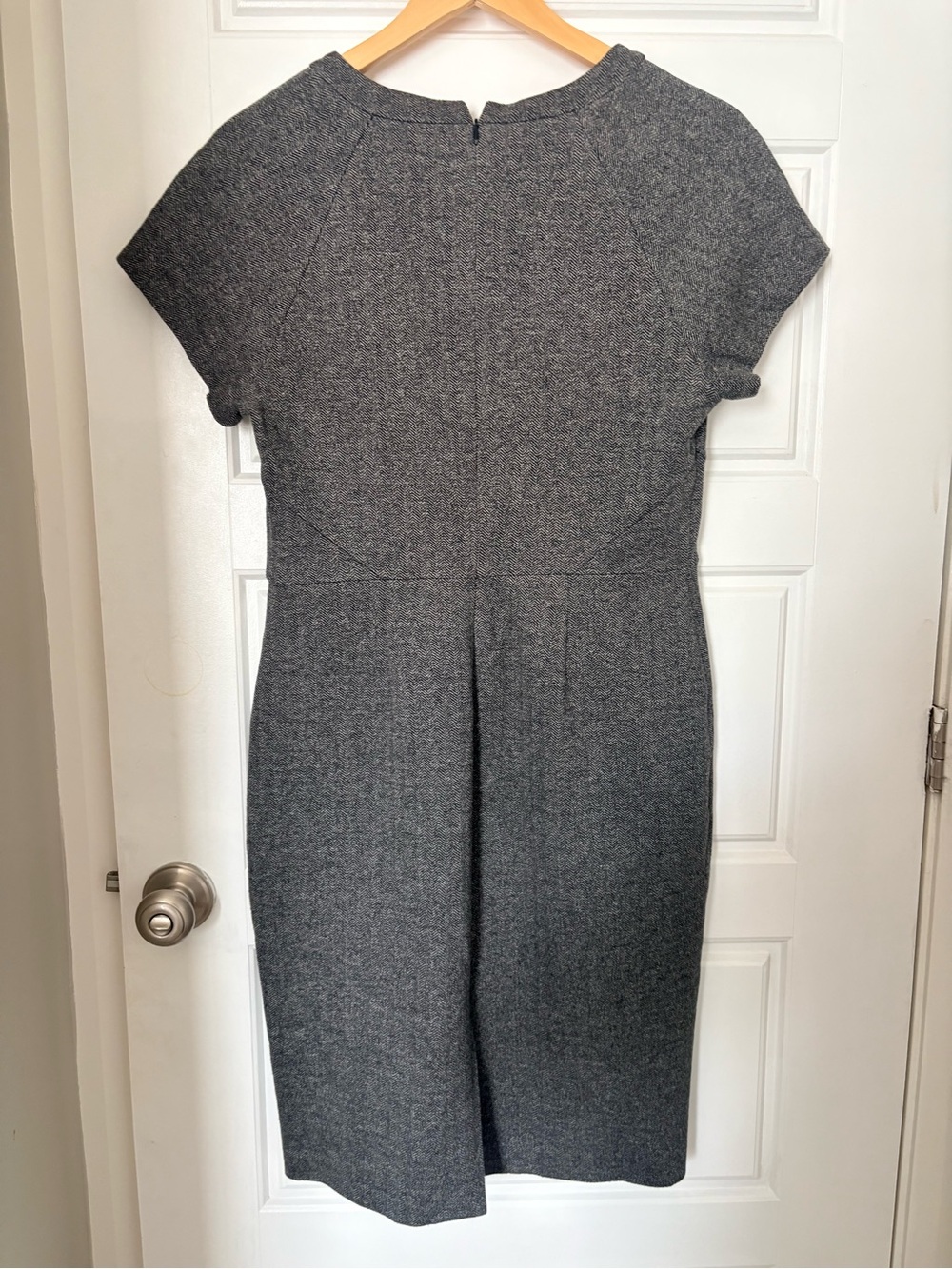Brooks Brothers Gray Herringbone Dress Size 10 Preppy Old Money Dark Academia - Picture 9 of 10